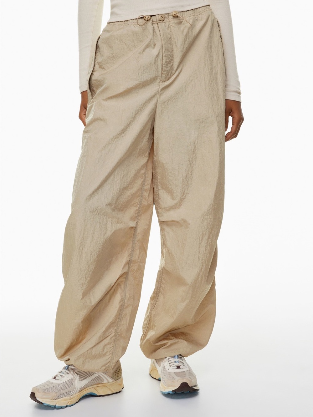 Aritzia TNA Aviator Parachute Pant in Hummus Beige